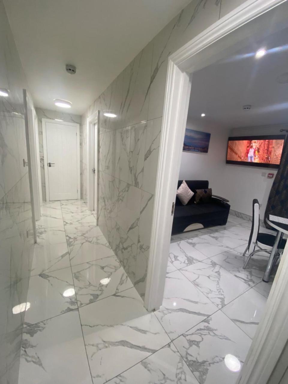 The Royal Boutique Oxford Lodge By London Sleep 6 Hayes (Greater London) Exterior foto