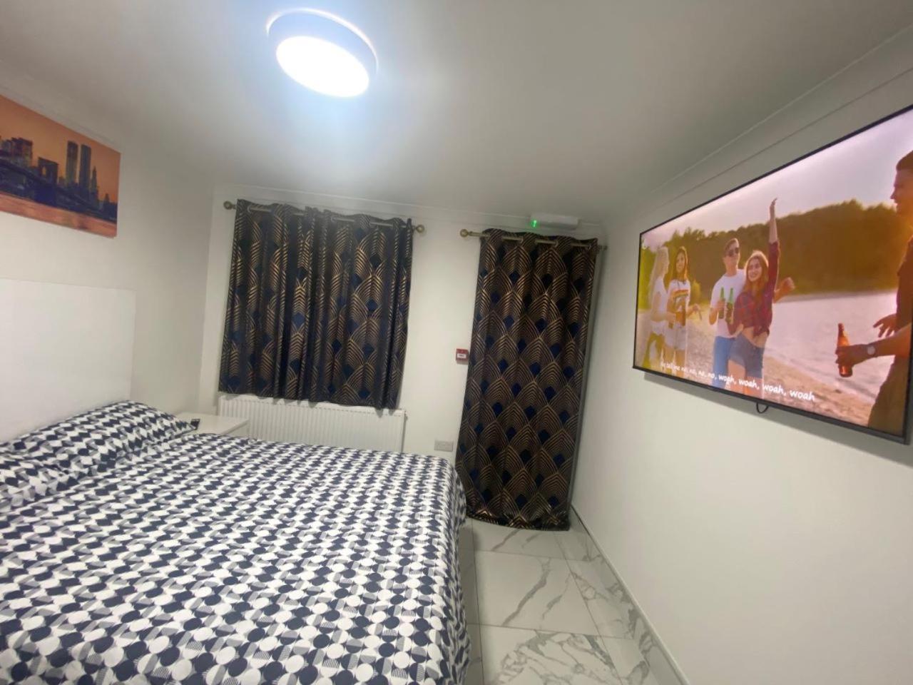 The Royal Boutique Oxford Lodge By London Sleep 6 Hayes (Greater London) Exterior foto