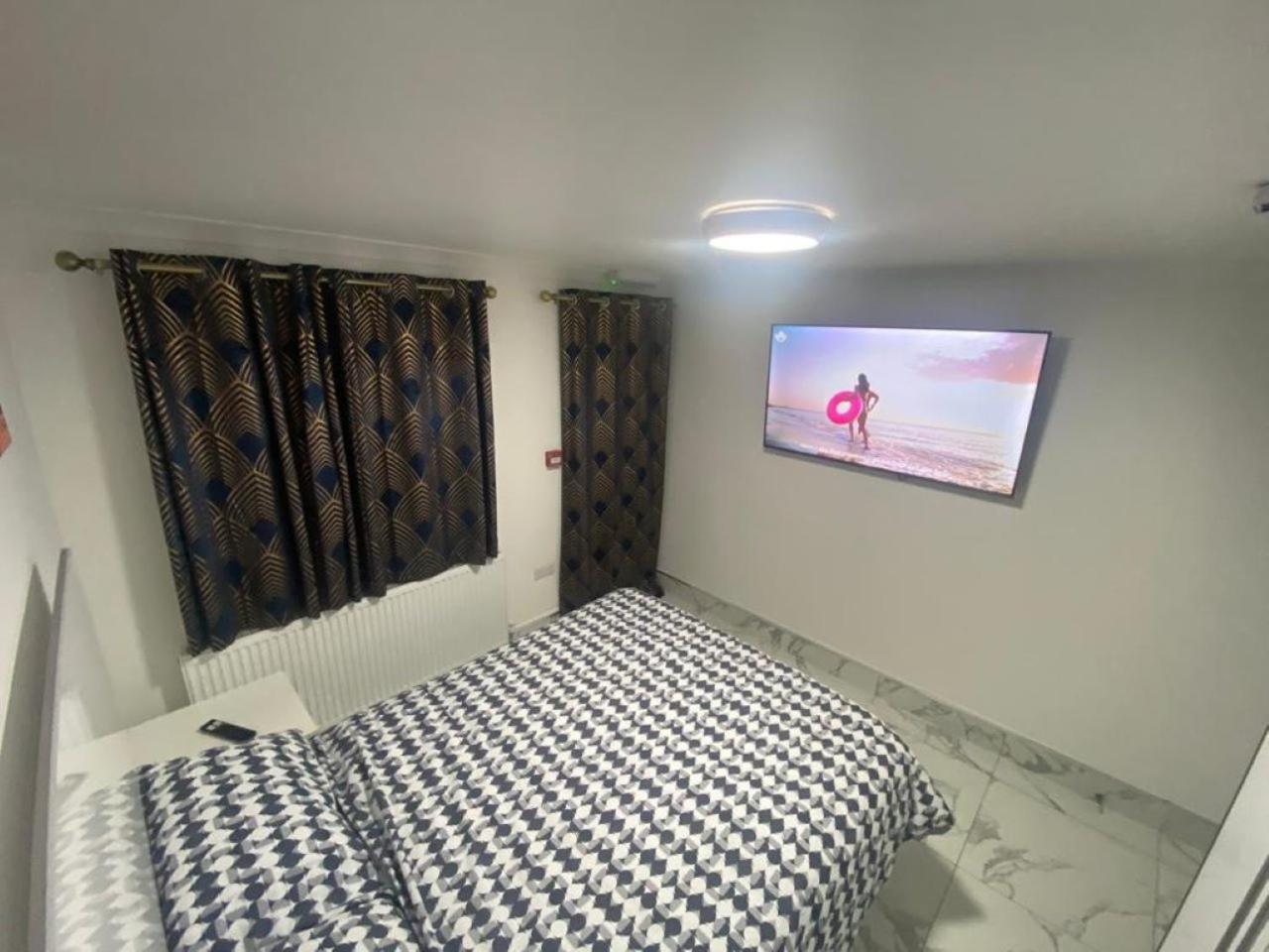 The Royal Boutique Oxford Lodge By London Sleep 6 Hayes (Greater London) Exterior foto